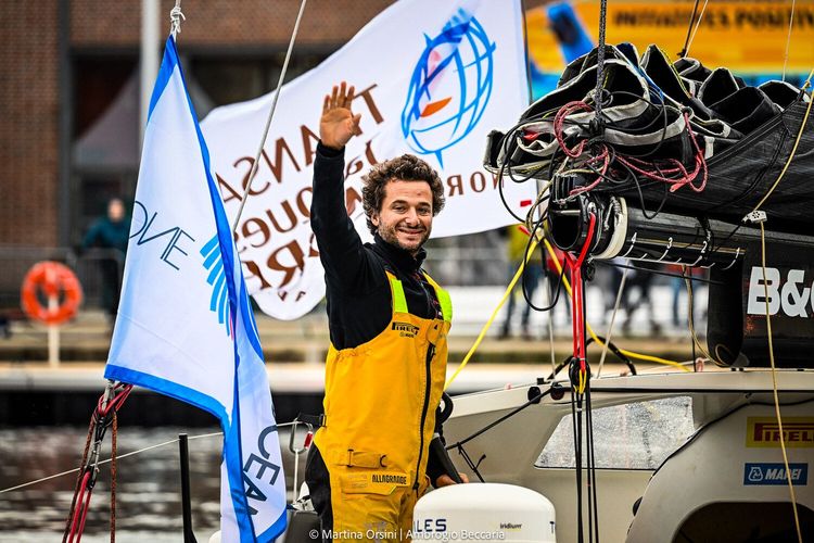 Immagine per articolo More Miles Less Plastic crosses the Atlantic ocean with Ambrogio Beccaria