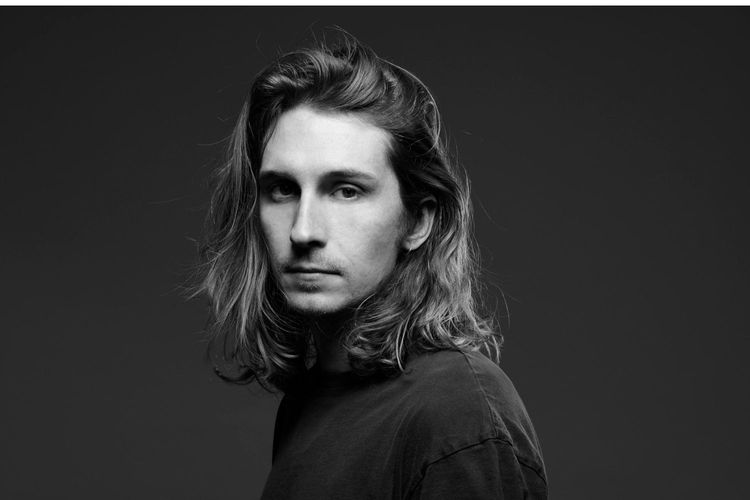 Immagine per articolo Andrea Crespi nuovo ambassador di One Ocean Foundation per l’arte e la sostenibilità